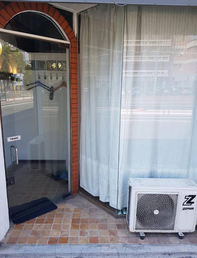Apartament Flat Nirmala Studio-Shop Mediolan Zewnętrze zdjęcie
